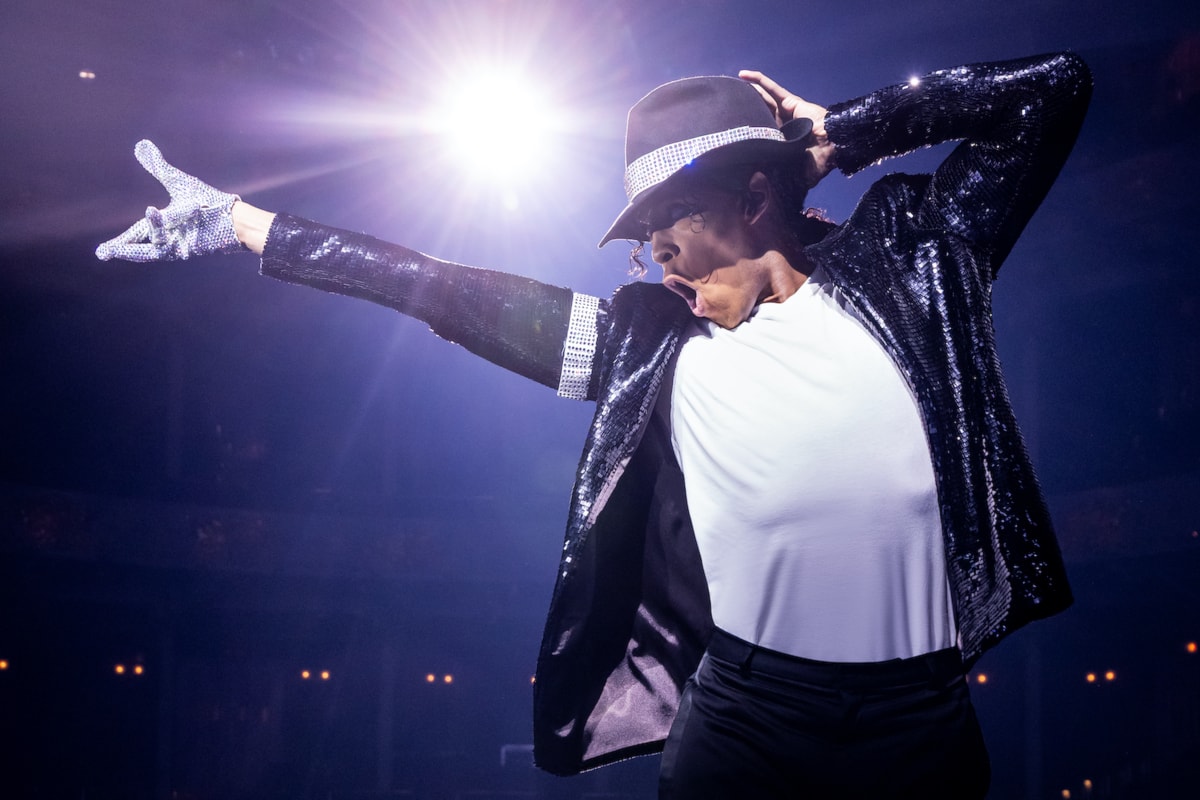 5 Musikal Terbesar Di Vancouver: MJ & Mamma Mia!
